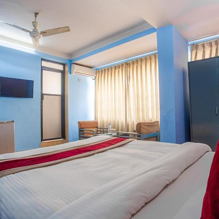 Oyo 808 Hotel Om Ganapati Pvt Ltd Κατμαντού Εξωτερικό φωτογραφία