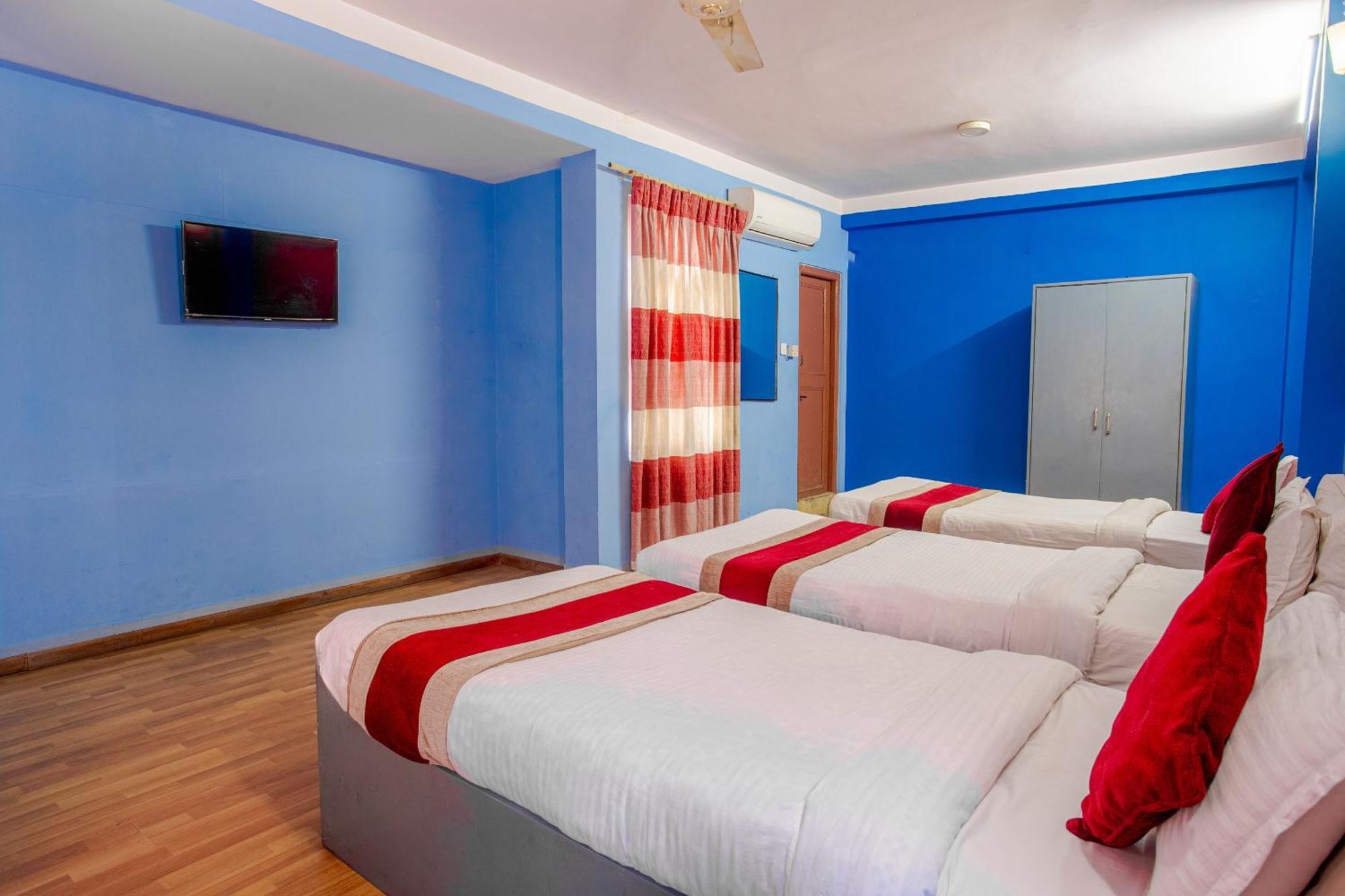 Oyo 808 Hotel Om Ganapati Pvt Ltd Κατμαντού Εξωτερικό φωτογραφία