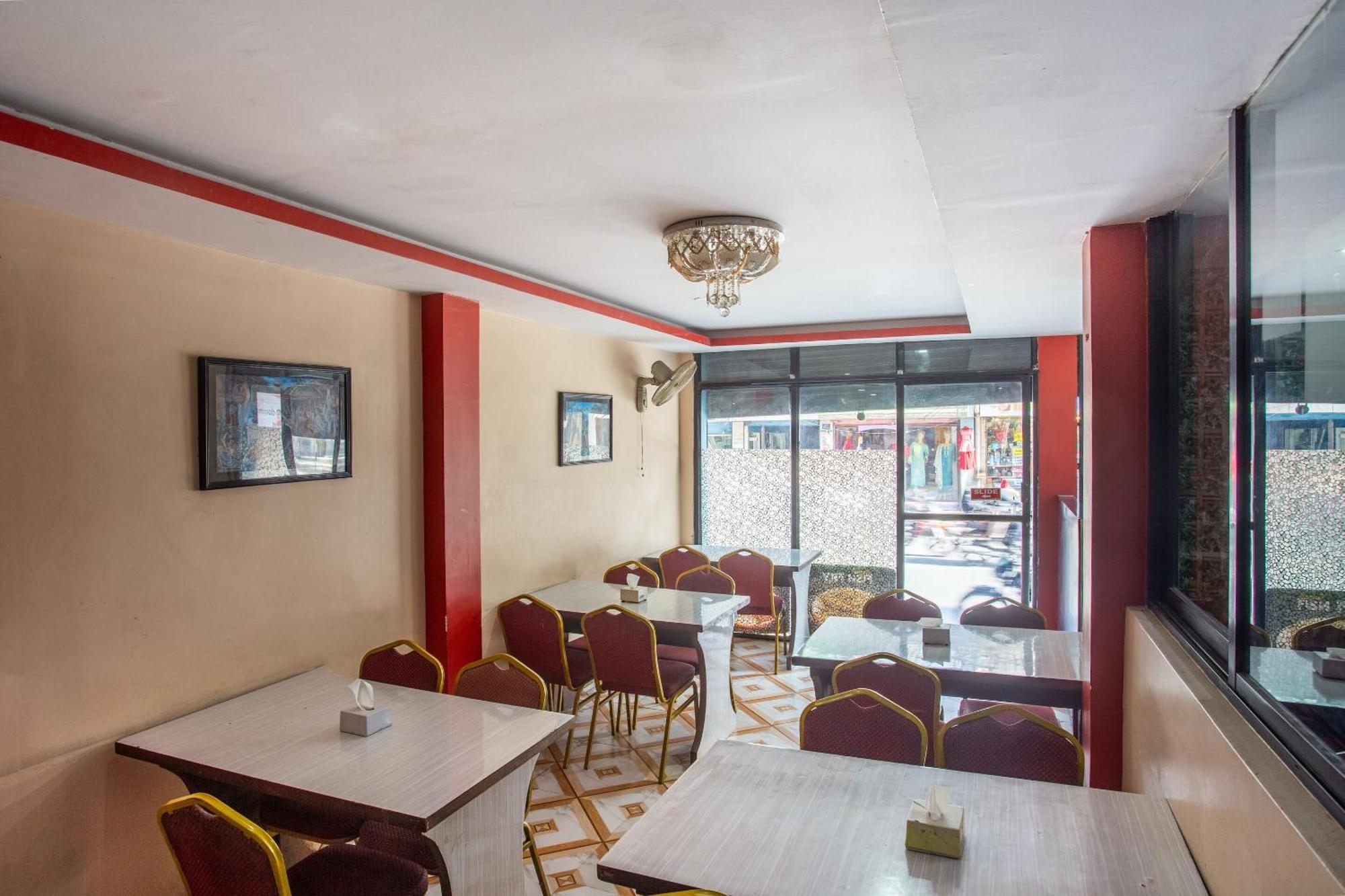Oyo 808 Hotel Om Ganapati Pvt Ltd Κατμαντού Εξωτερικό φωτογραφία